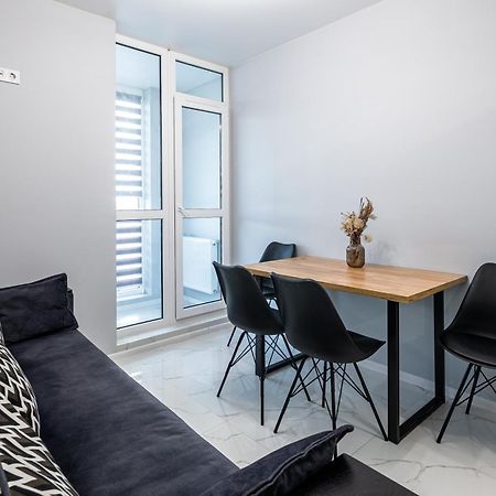 Avalon Time Apartment 리비프 외부 사진